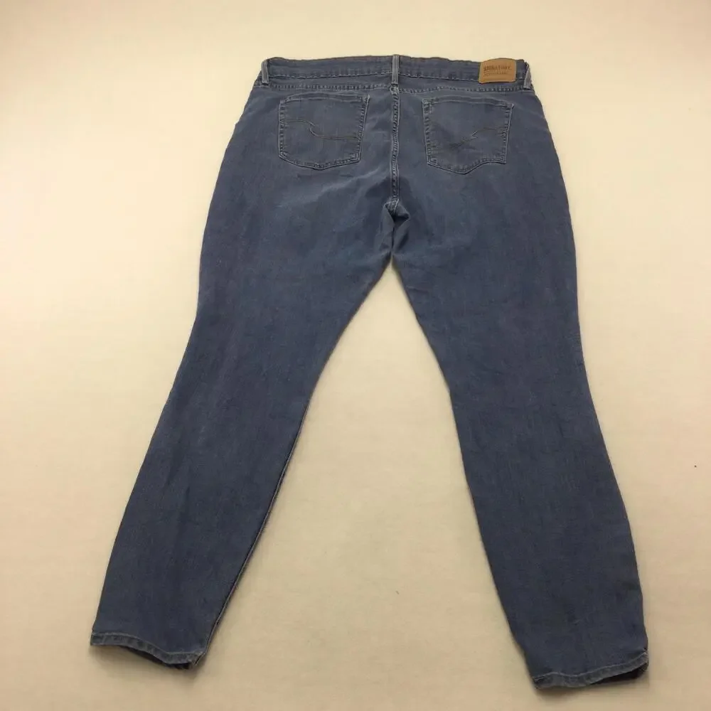Signature by Levi Strauss brand signature